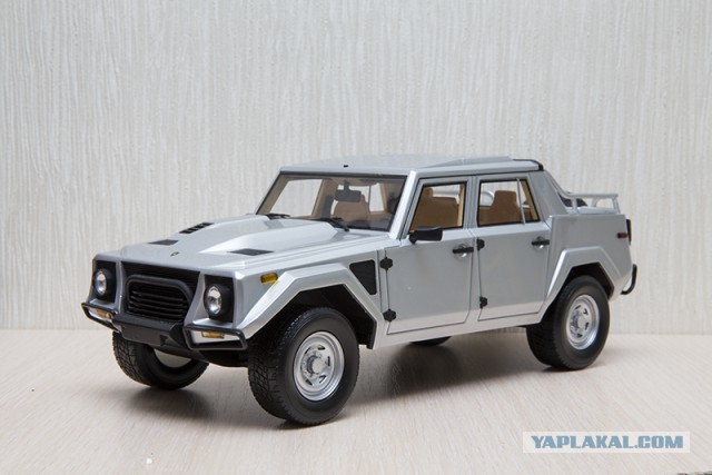 Lamborghini в масштабе 1:18