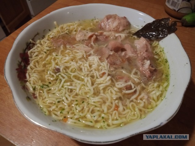 51 банка тушенки