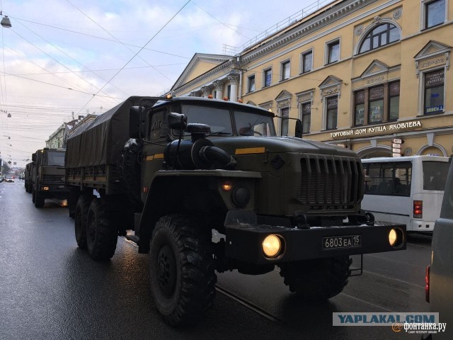В Санкт-Петербурге сегодня на Невский проспект пускают по прописке