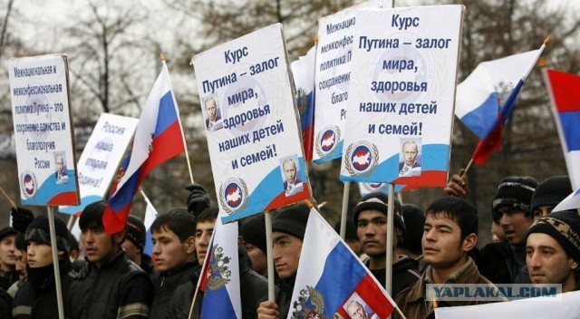 "Орды мигрантов заполнят Россию?": МВД готовит закон о легализации у нас гастарбайтеров