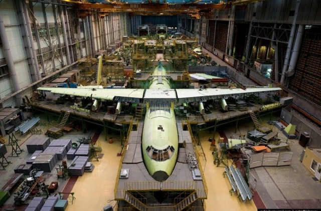 Минобороны России получило новый военно-транспортный самолет Ил-76МД-90А
