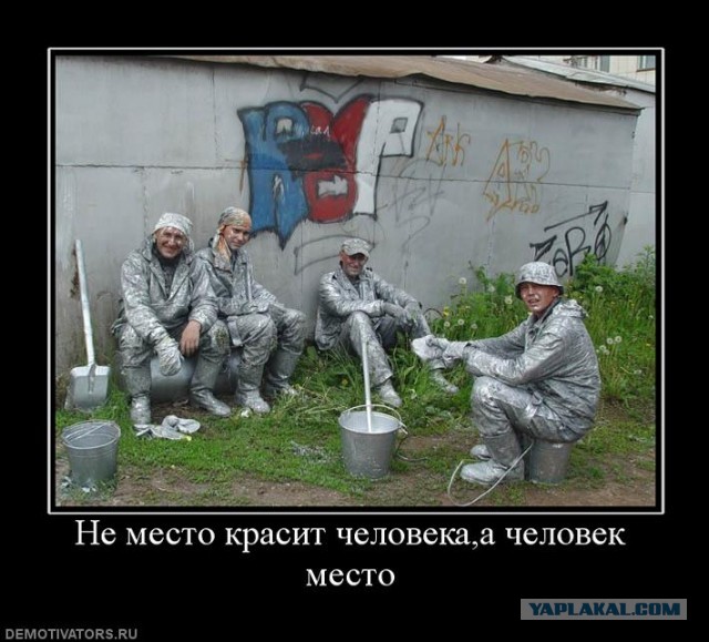 Обычные такие девушки. Местами скромные, а местами даже красивые