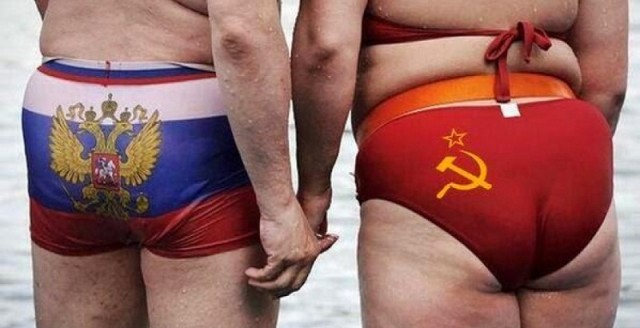 Неизвестные смельчаки установили Российский флаг на маяке острова Сигнальный