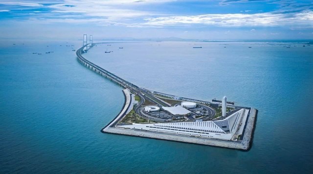 Морская переправа Шэньчжэнь – Чжуншань открылась для движения