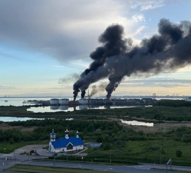 Впервые пришло СМС о беспилотной опасности в Подмосковье