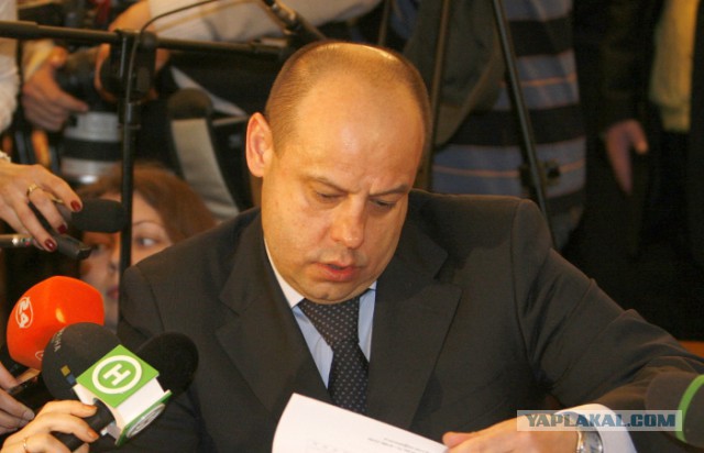 Бесславные ублюдки...