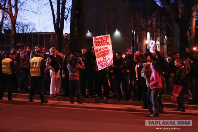 Свидетель протестов против переноса памятника советским воинам вспоминает те дни
