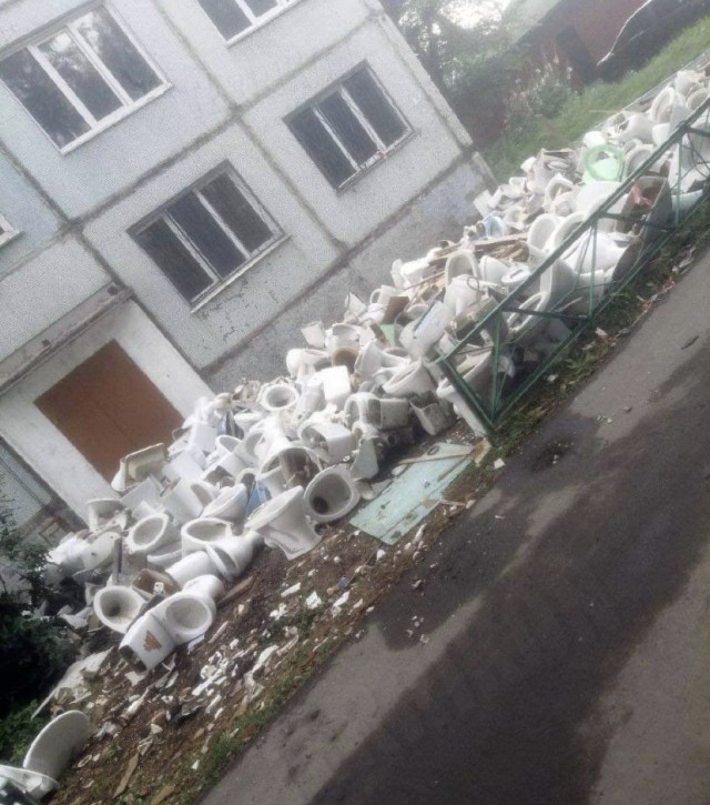 Латвия, Литва, Эстония, Польша, Чехия, Словакия, Дания, Бельгия и Нидерланды перестали принимать от россиян документы на турвизы
