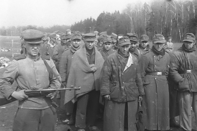 Редкие фотографии из военных архивов