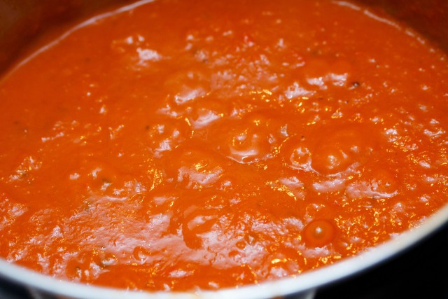 Легендарный немецкий фастфуд "Карривурст с картофелем фри"