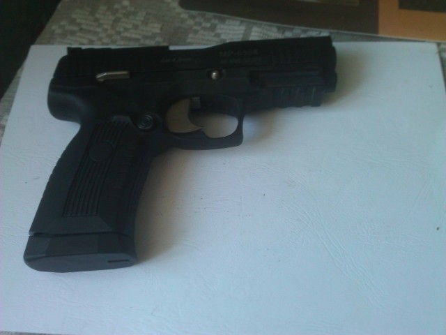 Пистолет Черный Стриж