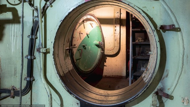 Как 2000 тонная подлодка высотой с пятиэтажку оказалась в Тольятти?