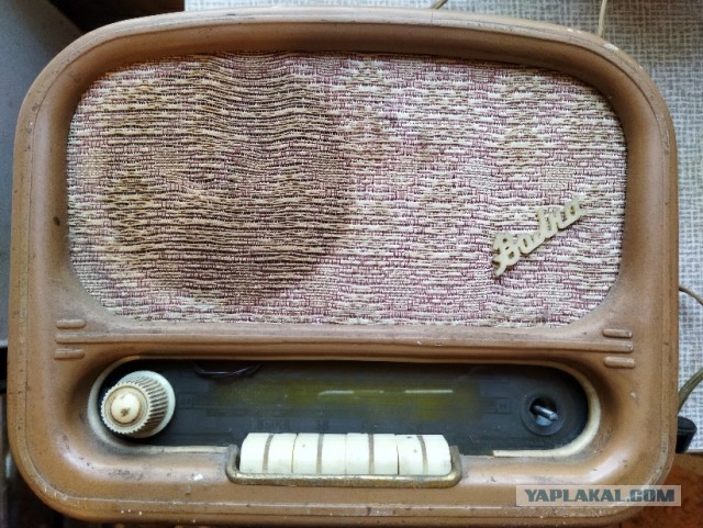 Продам старое железное радио