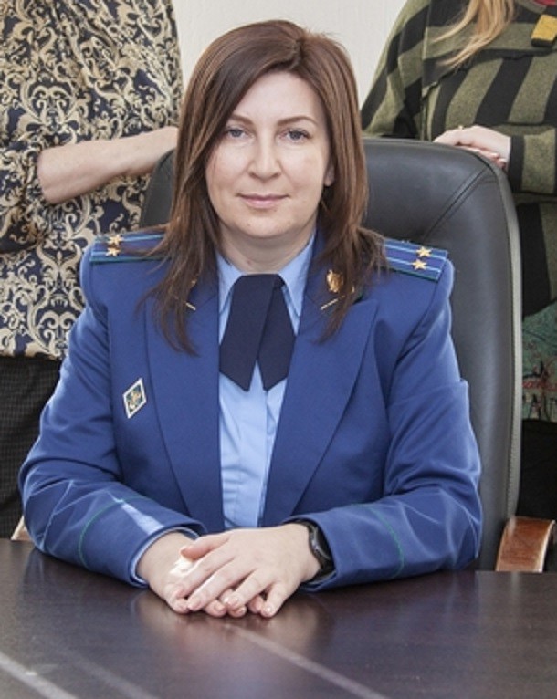 Зампрокурора Ленинского района Магнитогорска передала мефедрон зятю в колонию. Её задержали по подозрению в сбыте наркотиков