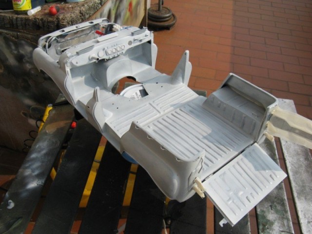 Автомодель Hummer H3 из жести