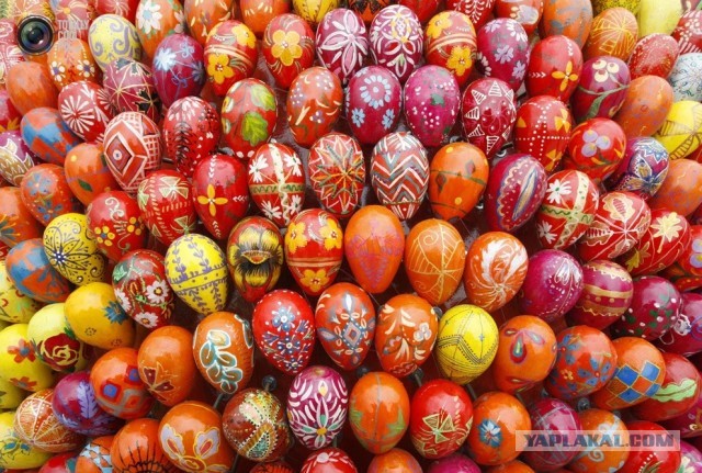 На Пасху - в храм, а не на кладбище!