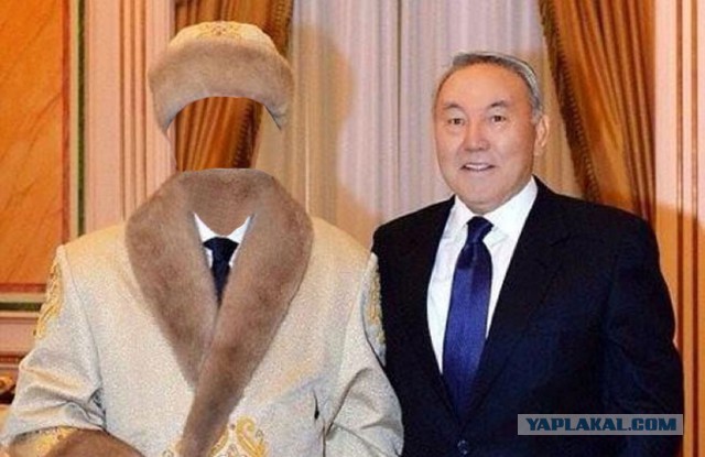 Пользователи соцсетей высмеяли Олланда за фото