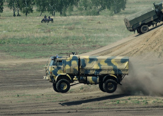 С днём военного автомобилиста!