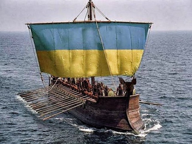 Киев потребовал у России отремонтировать оставленные в Крыму корабли