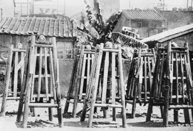 История в фотографиях