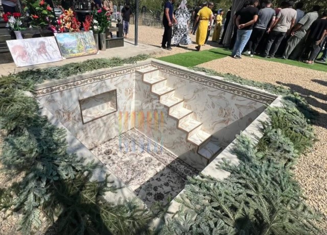 Похороны цыган за 10 млн рублей показали курганские ритуальщики.