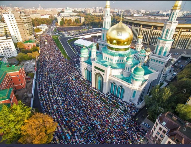 В парижском метро мигранты чувствуют себя как дома