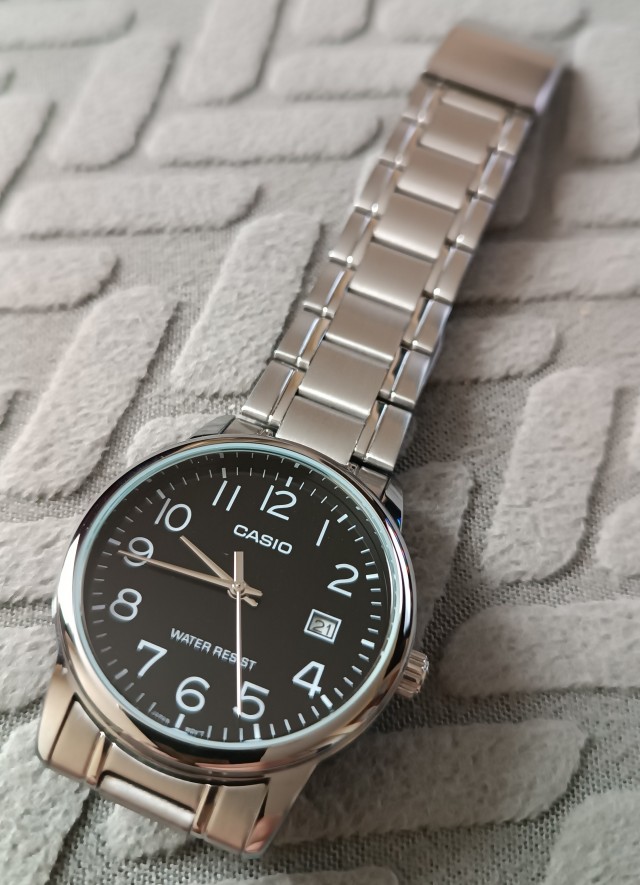 Прошу совета, по часам, или кто какие носит