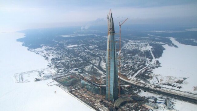 "Газпром» сокращает вложения в будущее, но сохраняет коррупцию, неэффективность и «дикие зарплаты» начальства