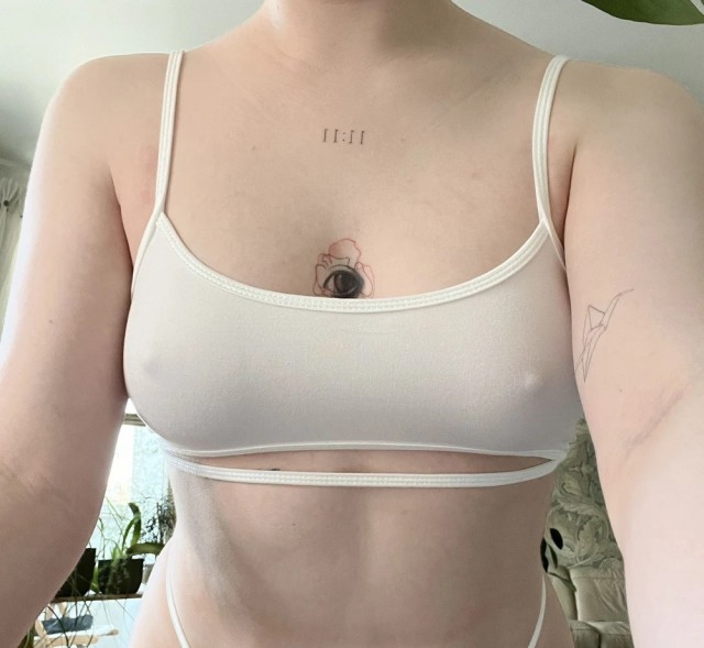 И снова девушки из WB