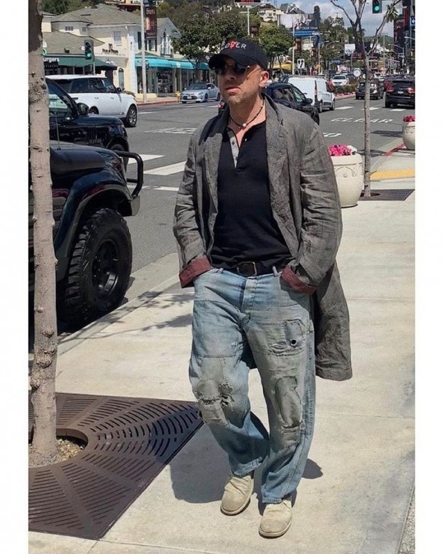 В метро будут штрафовать за грязную или вонючую одежду