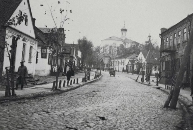Гнала спирт, а пьяных била тростью: кем была хозяйка завода, с которого начался "Nemiroff"