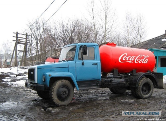 Coca-Cola: вливайся в мировой футбол!