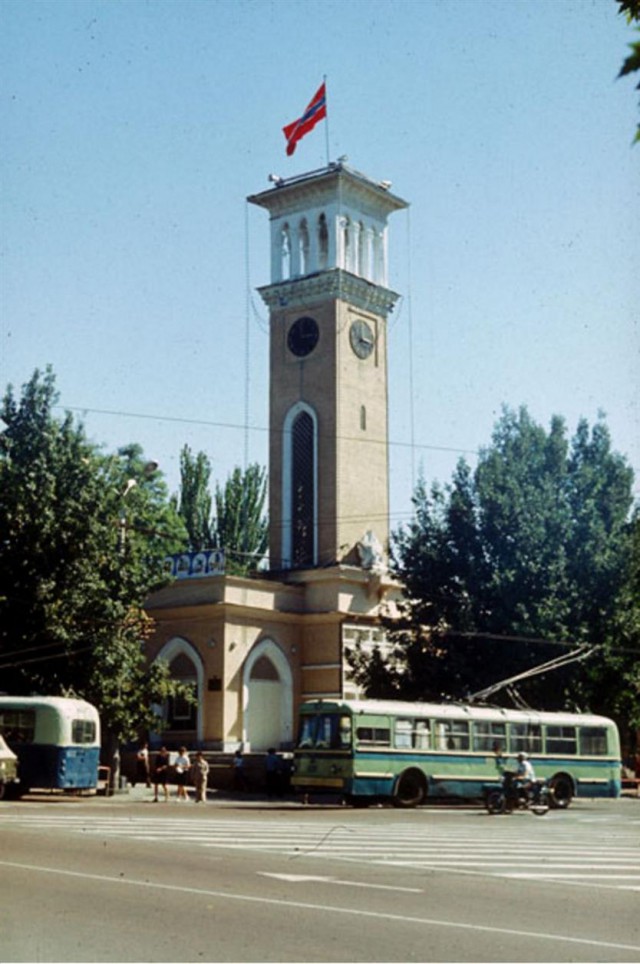 История в фотографиях
