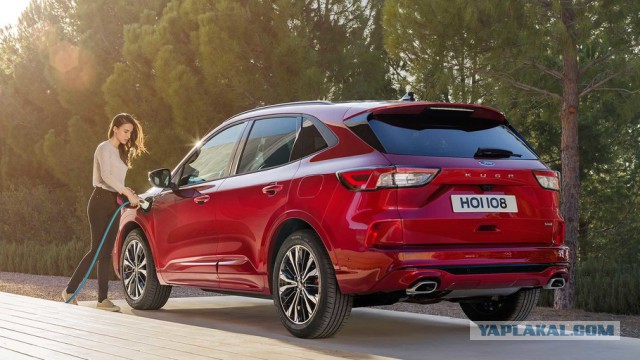 Уходящий из России Ford объявил о скидках на автомобили.