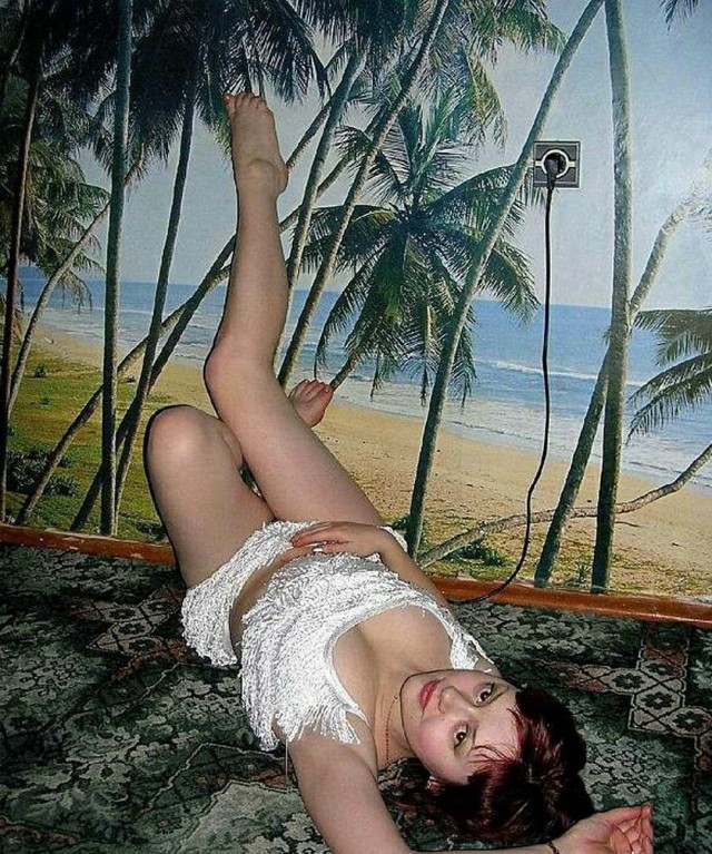 Девки, хватит кобениться перед фотиком