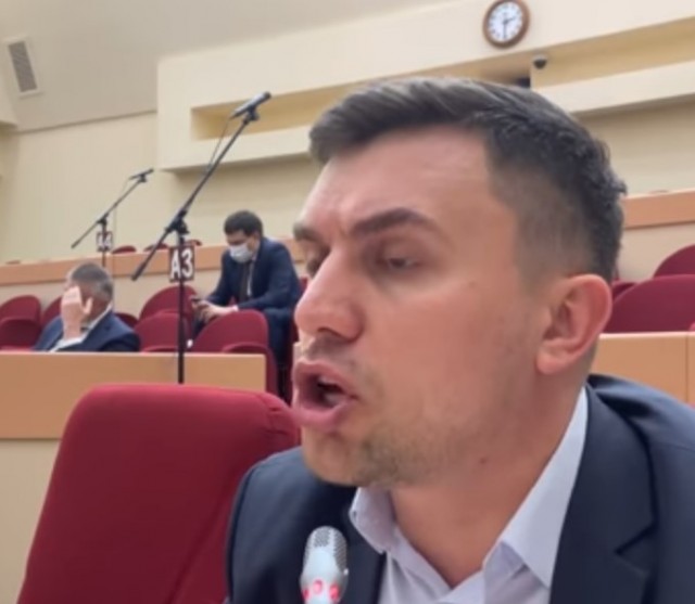 Для депутатов вип условия.