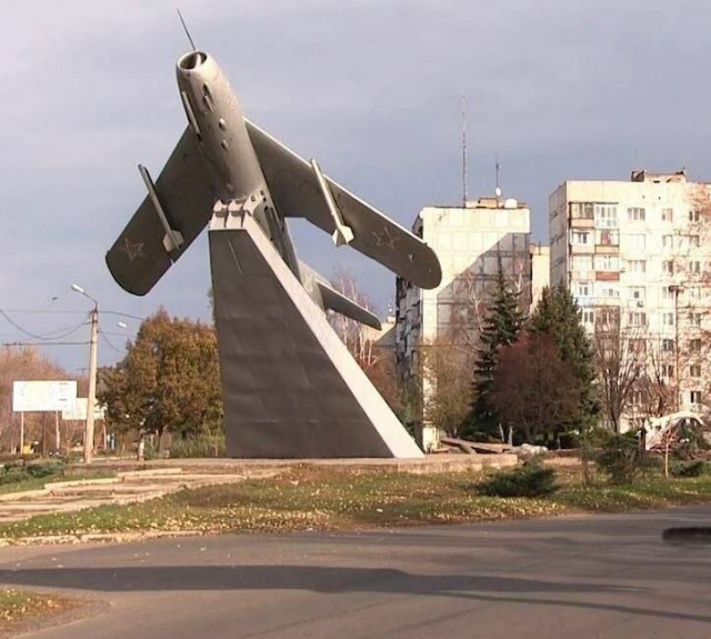 В Артёмовске подорван памятник самолёту МиГ-17