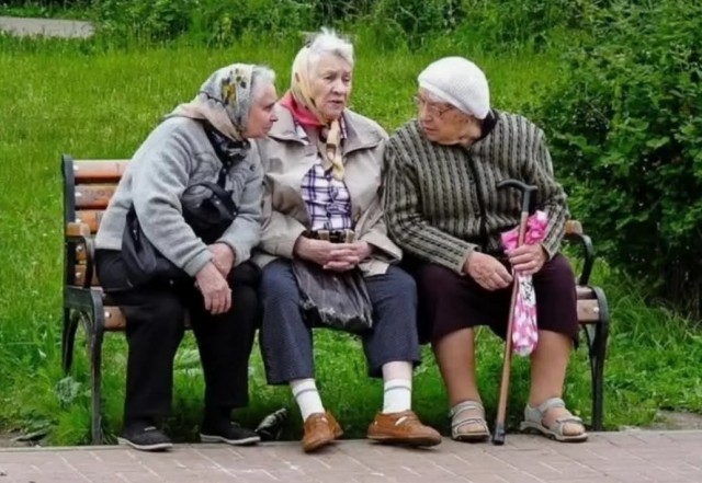 Современные дети только в телефонах сидят