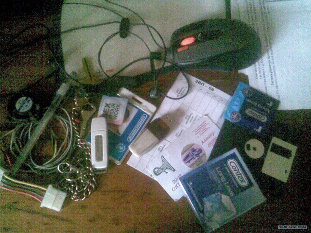 Кто что носит в карманах