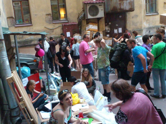 Крымск. Гуманитарная помощь