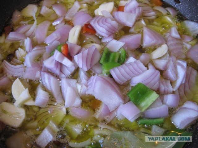 Треска с попугаями