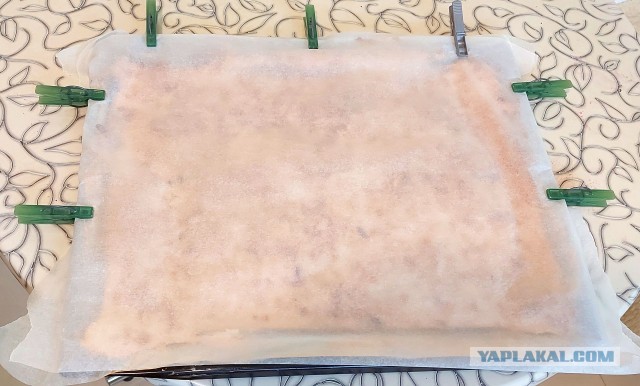 Рулет меренговый