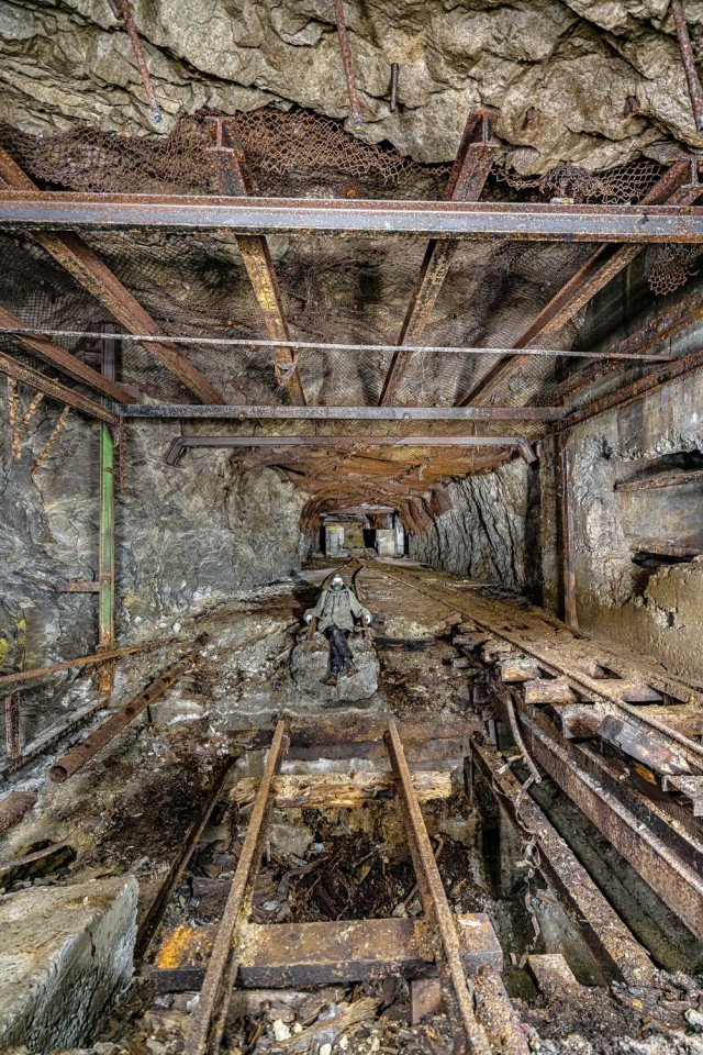 Урановый рудник бештау. Лермонтовский рудник бештау. Урановые штольни горы бештау. Урановая штольня. Урановые штольни горы бештау.