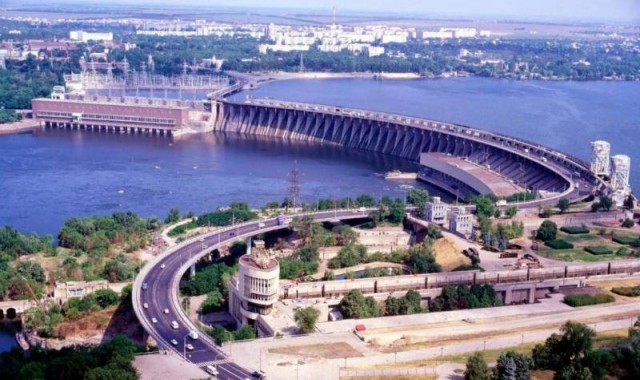 Николаев уходит под воду