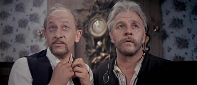 Этот человек улыбается