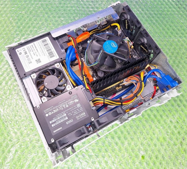 Комп в корпусе от XBOX 360