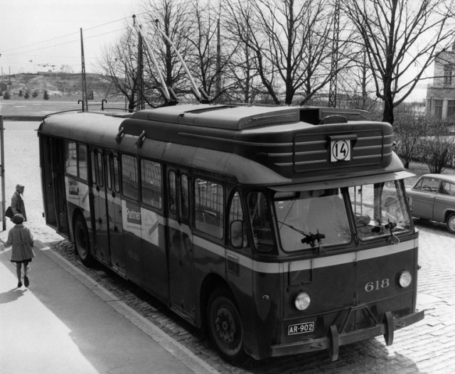 Игра на ЯПе: Угадай АВТО-9