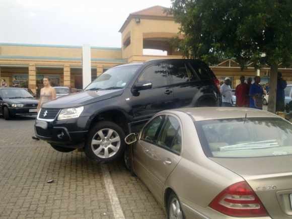 Весна - кочка на кочку лезет