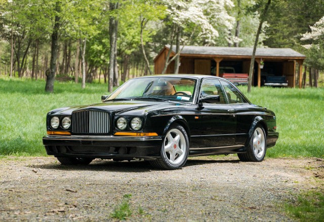 Две самые уродливые машины каждого десятилетия с 1950-х годов