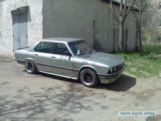 Снова рукожопство и BMW.